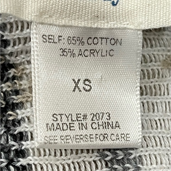 Freeway Southwestern Flyaway Cardigan Sweater
In a size XSmall - Picture 7 of 11